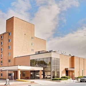 Ramada By Wyndham Marquette